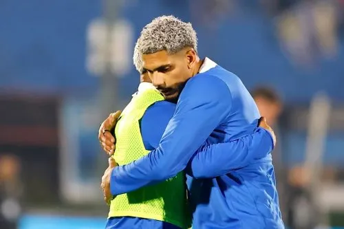 Liverpool Nhắm Đến Hậu Vệ Barcelona: Anfield Sẽ Được Gì Từ Ronald Araujo?