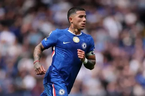 Real Madrid Nhắm Tới Thỏa Thuận Trao Đổi Cho Tiền Vệ Chelsea: Alonso Có Nên Chiêu Mộ Anh Ấy?