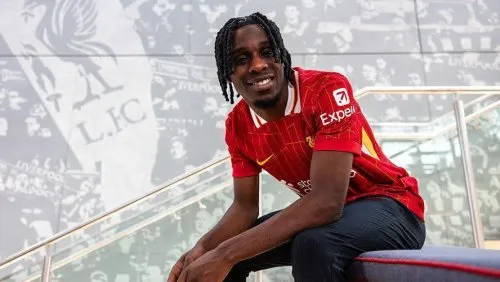 Điều gì khiến Frimpong khác biệt so với Alexander-Arnold?