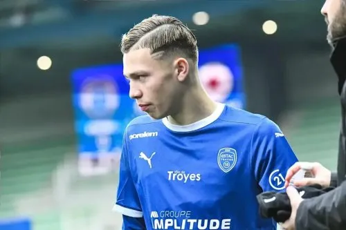 Hugo Viana đàm phán cho tiền đạo Pháp – Manchester City dẫn đầu cuộc đua chuyển nhượng