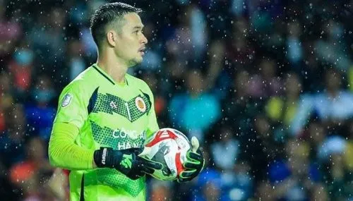 Nguyễn Filip nói thật về phản ứng của cầu thủ Việt khi bị phê bình