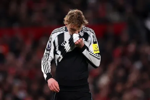 Hall nhận 7.5, Gordon đạt 6.5 | Đánh giá cầu thủ Newcastle United trong trận thua nhạt nhòa trước Manchester United