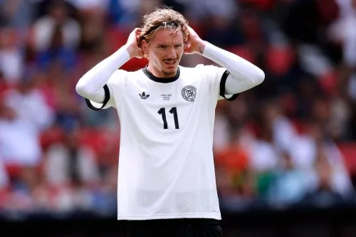 ‘Thỏa thuận hoàn tất’ – Nhà báo xác nhận Newcastle United sẽ ký hợp đồng tiền đạo giá 90 triệu euro