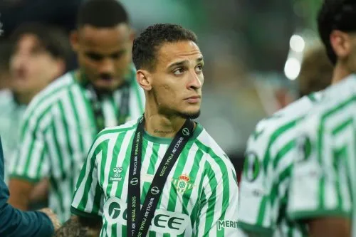 Manchester United sắp chịu thua lỗ lớn với Antony sau khi đồng ý mức phí với Real Betis