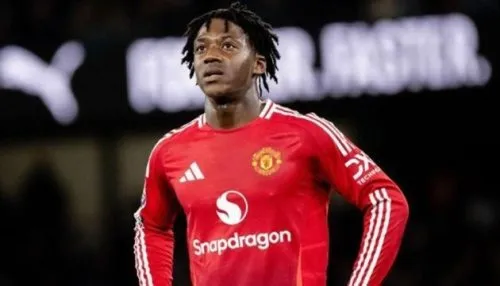 Tin chuyển nhượng 6/12: MU “gửi gắm” Mainoo; Tương lai Salah tại Liverpool lung lay