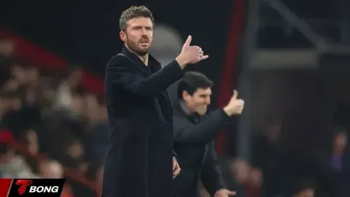 Michael Carrick nổi giận gọi quyết định của trọng tài là sự hỗn loạn sau trận hòa Bournemouth