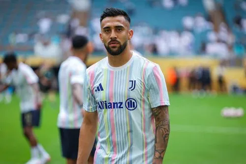 Newcastle muốn Vlahovic, Napoli săn Nico, Milan tập trung gia hạn hợp đồng 🤑