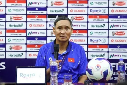 HLV Mai Đức Chung hài lòng với màn hủy diệt 6-0 của ĐT nữ Việt Nam trước UAE