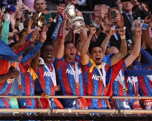 Crystal Palace gây chấn động, hạ Man City giành Cúp FA đầy kịch tính