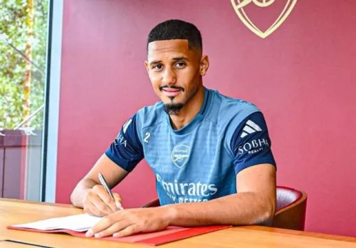 William Saliba: Viên gạch nền tảng sẽ giúp Arsenal chinh phục Ngoại hạng Anh