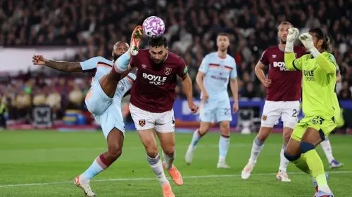 West Ham 0-2 Brentford: Đội Búa thảm bại, Đội Ong xuất sắc giành chiến thắng sân khách hiếm hoi