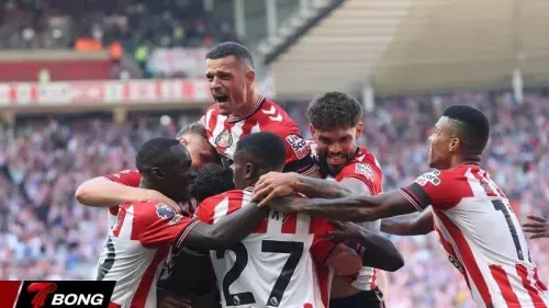 Sunderland Hủy Diệt Burnley 3-0, Vươn Lên Top 8