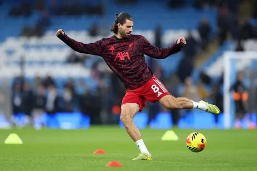 Real Madrid Đang Nhắm Tới Tiền Vệ Liverpool: Bản Hợp Đồng Mơ Ước Của Alonso?