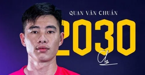 Hà Nội FC chính thức trói chân Quan Văn Chuẩn bằng bản hợp đồng mới
