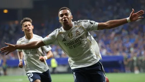 Mbappe lập cú đúp giúp Real Madrid thắng tại Oviedo