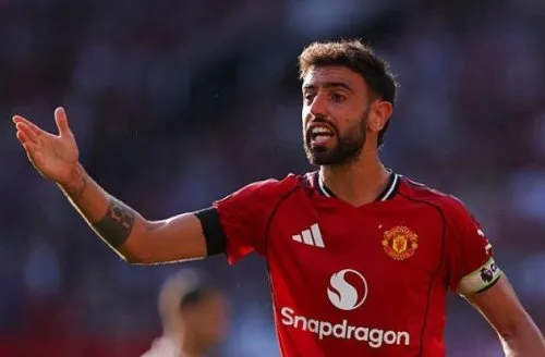 Bruno Fernandes có thể rời Manchester United vào mùa hè 2026