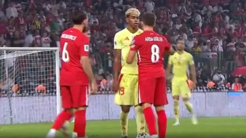 Lamine Yamal và Arda Guler suýt đánh nhau to