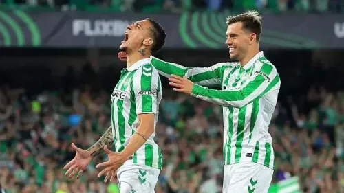 Antony lại tỏa sáng, giúp Betis vượt lên dẫn trước Fiorentina ở lượt đi