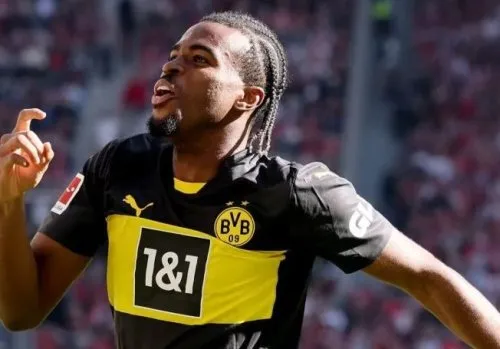 Here we go! Chukwuemeka rời Chelsea, gia nhập Dortmund