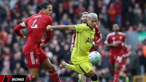 Liverpool hòa Spurs phút 90 do lỗi chiến thuật của Arne Slot