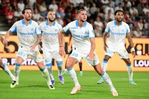 Marseille sẵn sàng cho phép Rabiot ra đi trước hạn chót