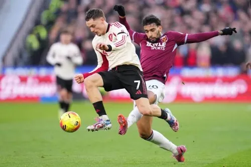 Cựu ngôi sao Liverpool chỉ cho Arne Slot vị trí cần sử dụng Florian Wirtz