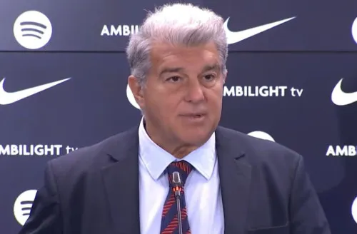 Joan Laporta chỉ trích trọng tài UEFA sau trận thua Inter Milan