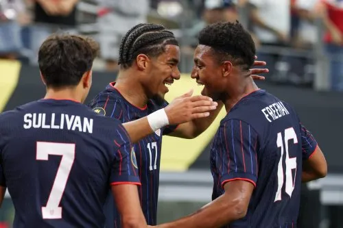 ĐT Mỹ hoàn tất vòng bảng Gold Cup hoàn hảo với chiến thắng trước Haiti  