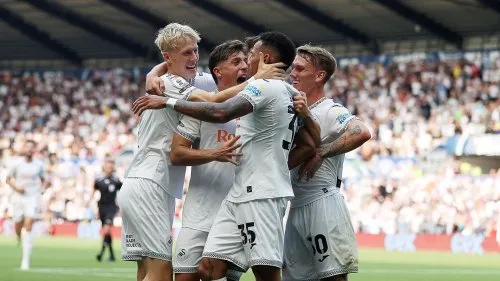 Không có 'thành phần xấu' trong đội hình mới của Swansea - Sheehan