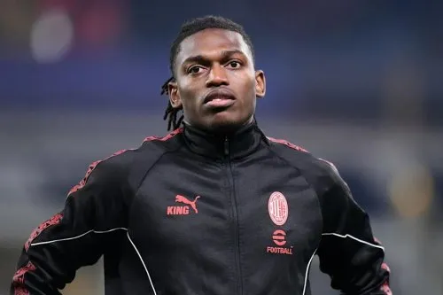 Arsenal Đang Nhắm Tới Tiền Vệ Cánh AC Milan Này: Anh Ấy Sẽ Mang Lại Gì Cho Đội Hình Của Arteta?