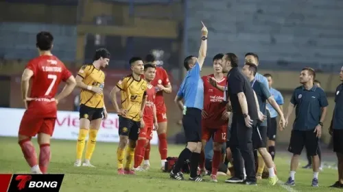 HLV Popov Lĩnh Án Phạt Nặng Sau Sự Cố Sân Hàng Đẫy