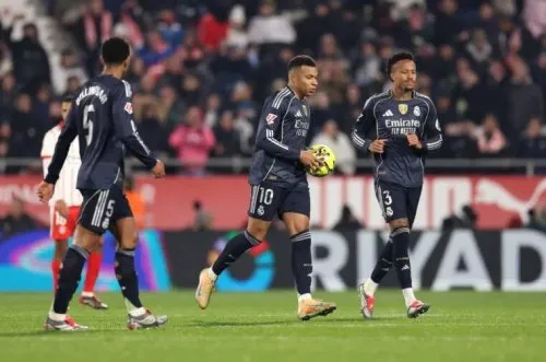 Phạt đền Mbappe cứu hòa trước Girona nhưng Real Madrid tụt xuống nhì bảng