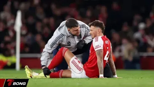 Arsenal Khủng Hoảng Hàng Thủ Khi White, Calafiori Chấn Thương