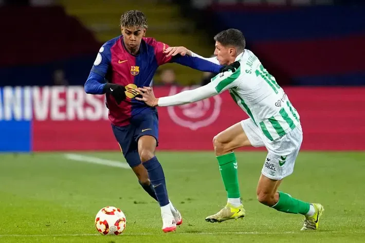 Video highlights: Barcelona vs. Real Betis • Vòng 30 La Liga